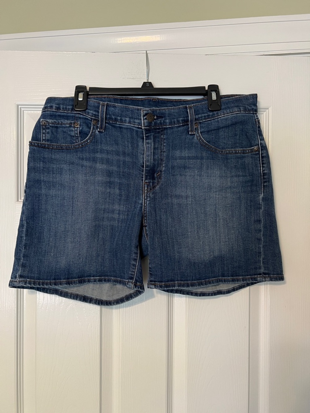 LEVI'S denim shorts womens size 32